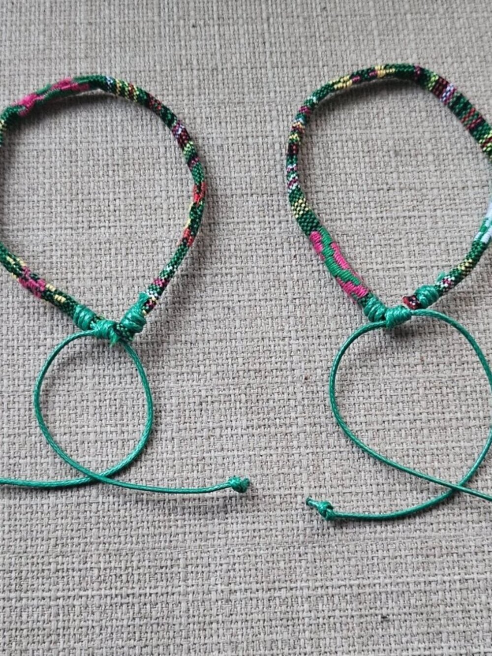Bracelet Green Tone Wrist Band Lot of 2 Fabric Bracelets Fashion Jewelry Adjust